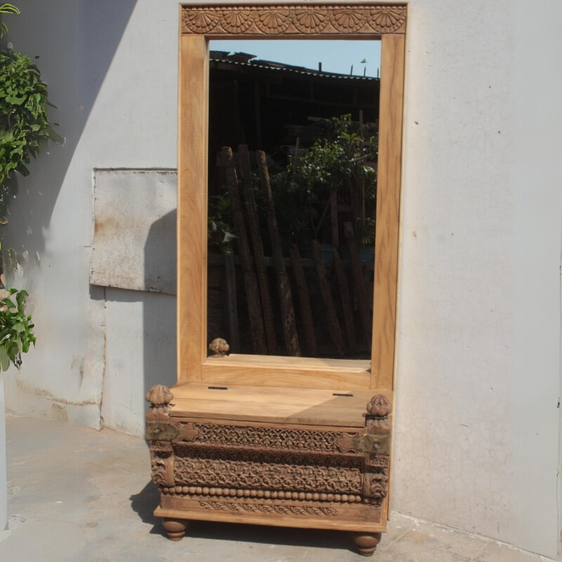 Vintage Wooden Dressing Table with Ornate Mirror and Storage – Classic Style Vanity for Bedroom or Dressing Room Decor