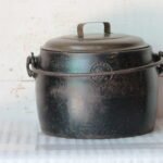 Old Vintage 2 and Half Gallons Cast Iron Pot Antique Decor Collectible Made in England