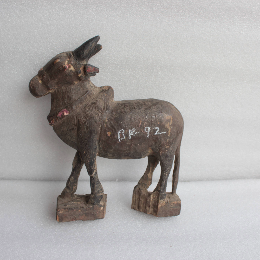 Untitled-2025-04-18T165549.262.png Antique Wooden Nandi Figurine - Image 1