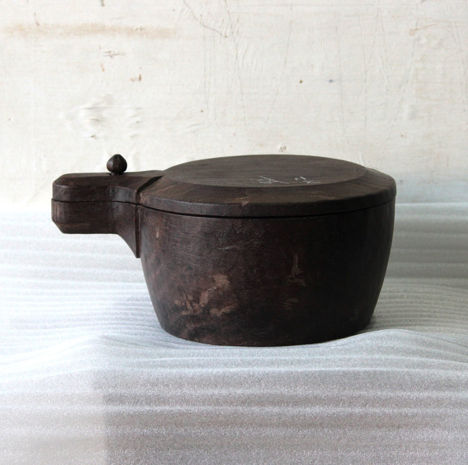 m-2-2-scaled-1.jpg Antique Wooden Indian Spice Box with Swivel Lid - Origin India 19th century - Image 1