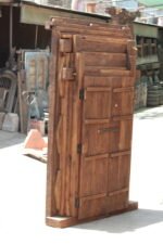 Luxurious 7.5 Feet Antique Indian Wooden Door – Intricately Carved South Indian Heritage Masterpiece - Image 7