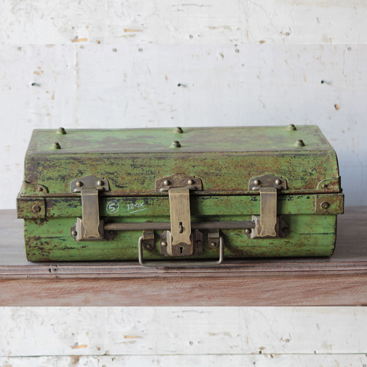 Untitled - 2026-04-01T174320.605 Antique British 1920s Metal Traveling Trunks for Export with Brass Hardware by T. Wilkes & Sons - Image 1