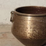 Premium Antique Brass Planter – 1.2 ft Tall Vintage Hammered Water Vessel for Decor - Image 3