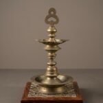 Exquisite 17-Inch Antique Kerala Brass Lamp Nilavilakku – Heavy Gauge (5.75 kg)