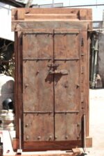 Royal 7.7 Feet South Indian Door – Authentic Heritage Design for Luxury Homes - Image 9