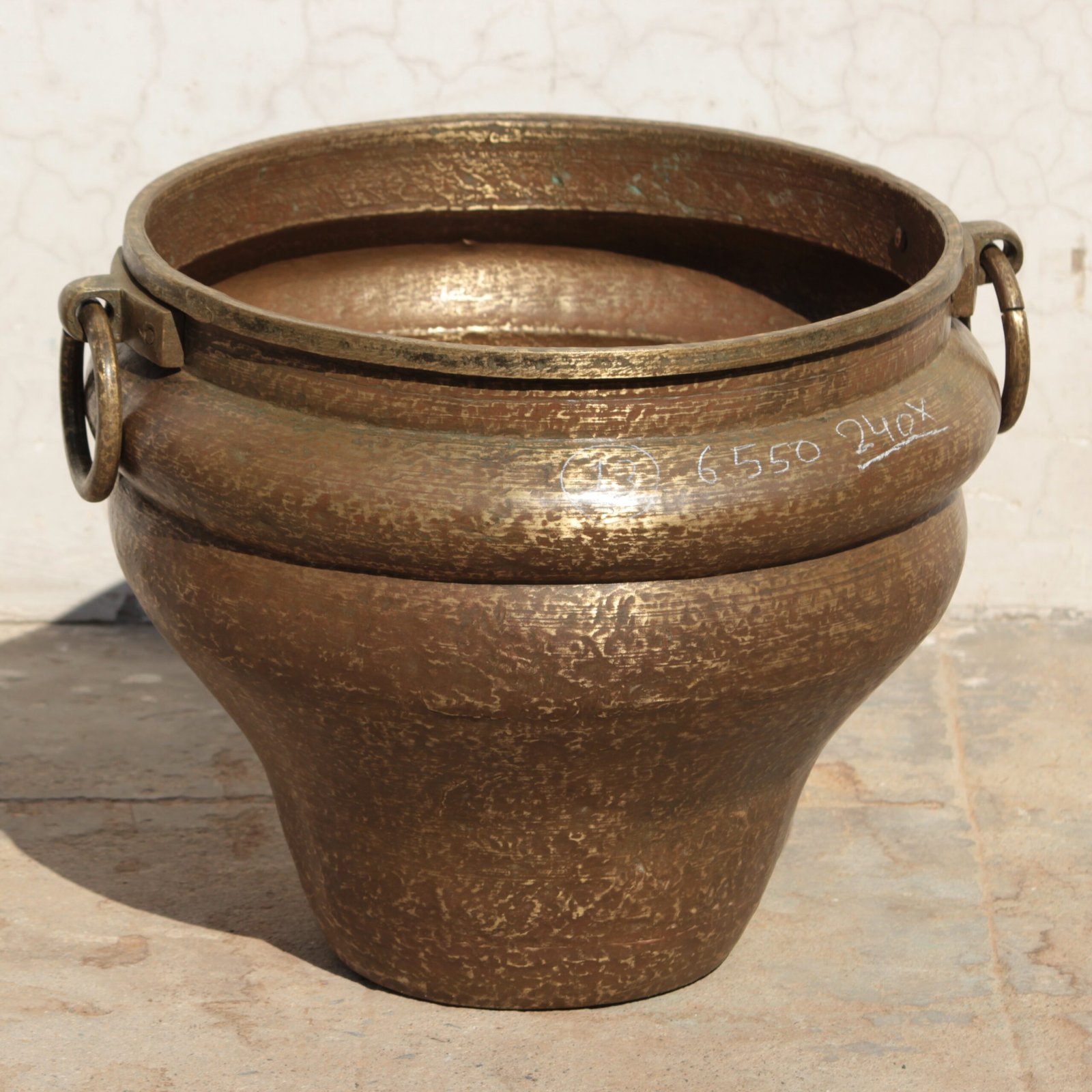 P-13 (1) Elegant Antique Brass Planter (Ganglam) – 14 Inch Premium Vintage Decorative Brass Vase - Image 1